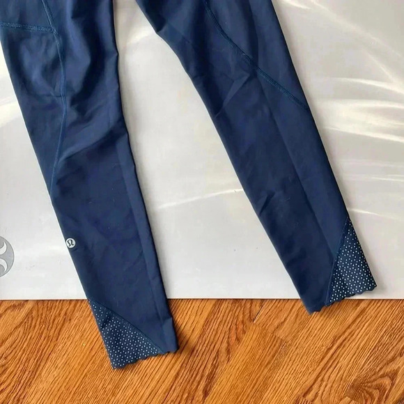 Lululemon I 4 - Picture 6 of 16